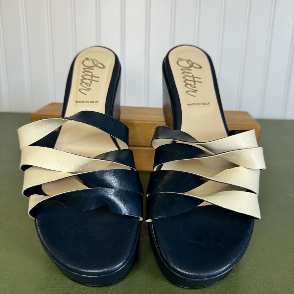 Butter Italy Two-Tone Top Twist Platform Sandals in Navy and Cream *Italy* - Picture 2 of 13